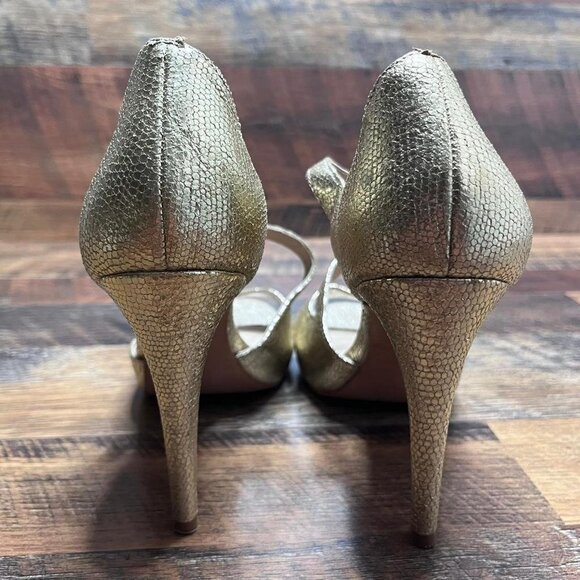 Diane Von Furstenberg Women’s Gold Leather Strappy Embossed Pumps Size 7.5 - Picture 3 of 8